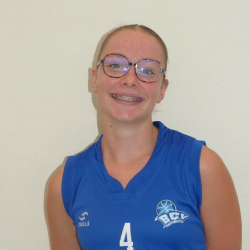 Léonie Nicault